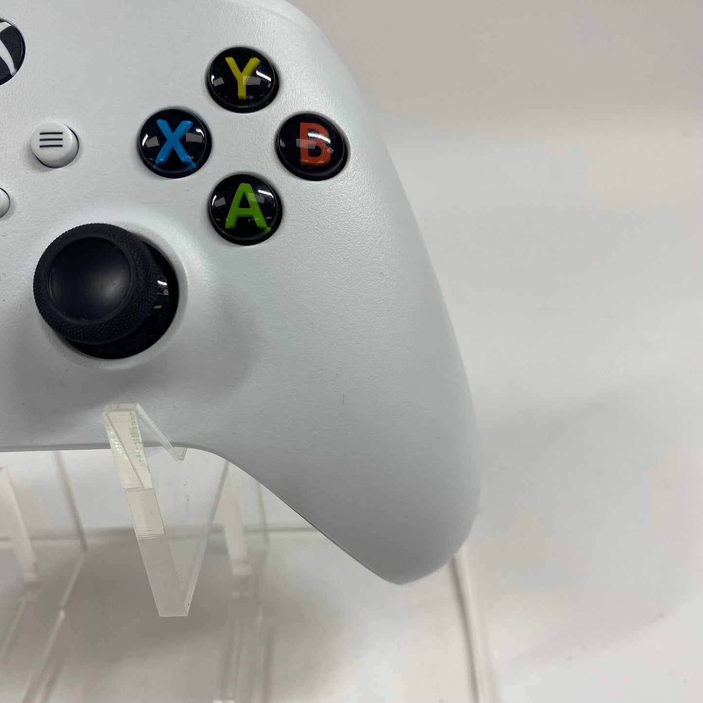 Microsoft Xbox Series X 1TB Console Gaming System White 1882