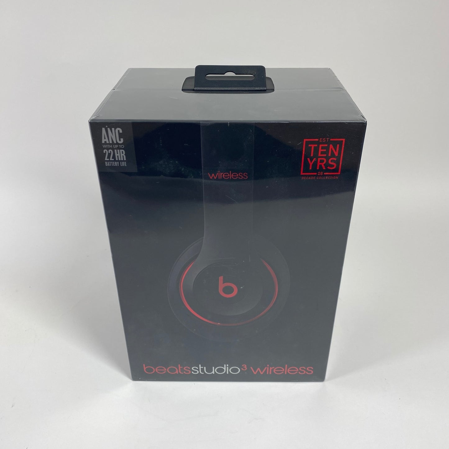 New Beats Studio3 Wireless Over-Ear Bluetooth Headphones Black/Red MX422LL/A