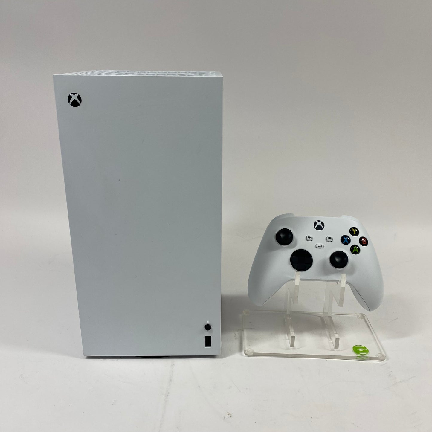 Microsoft Xbox Series X 1TB Console Gaming System White 1882