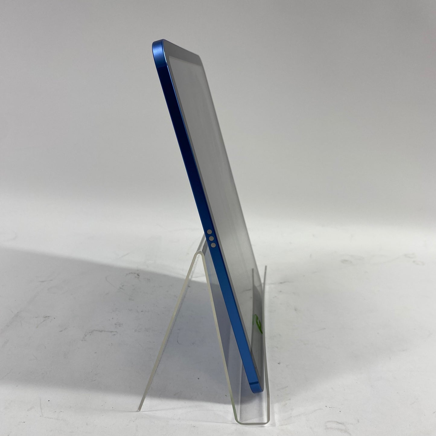 Unlocked Apple iPad 10th Gen 64GB 18.1.1 BLUE MQ6K3LL/A
