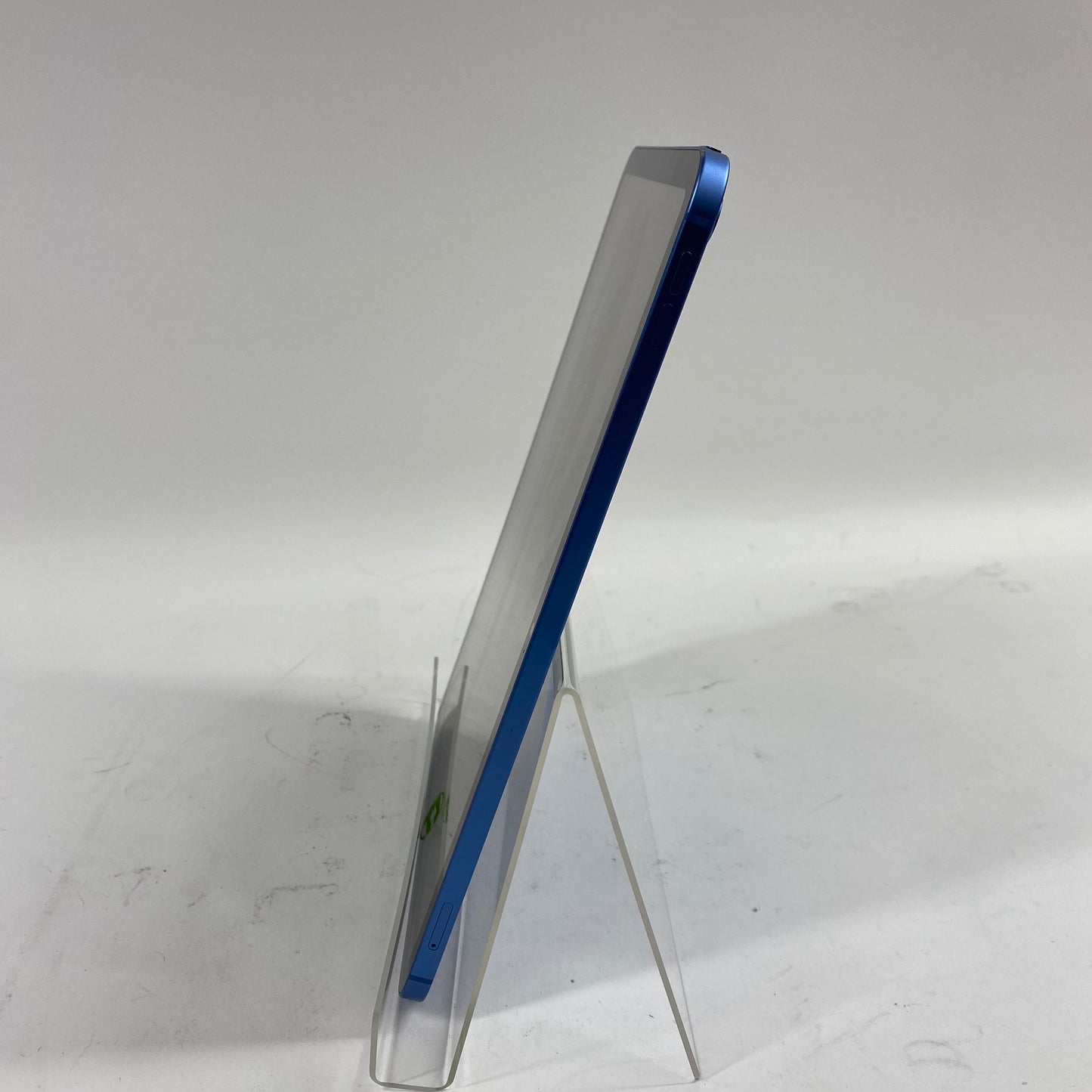 Unlocked Apple iPad 10th Gen 64GB 18.1.1 BLUE MQ6K3LL/A