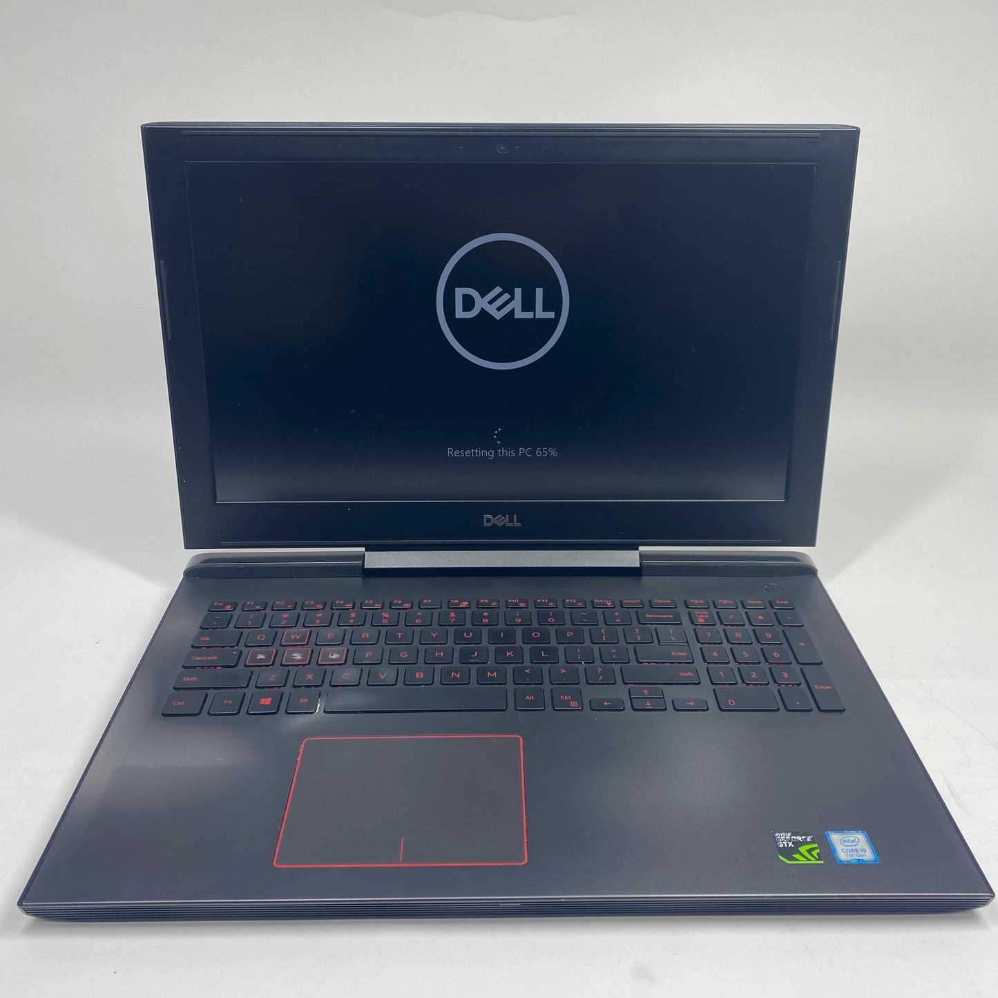 Broken Dell Inspiron 7577 15.6" i5 2.5GHz 24GB RAM 256GB GeForce GTX 1060 *READ*