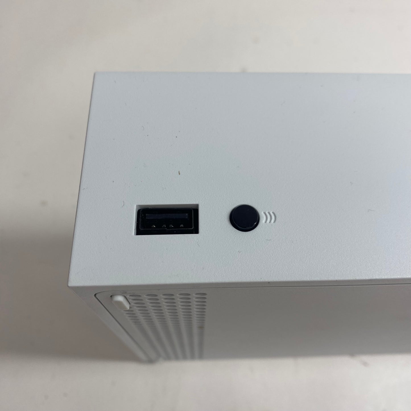 Microsoft Xbox Series S 512GB Console Gaming System Only White 1883