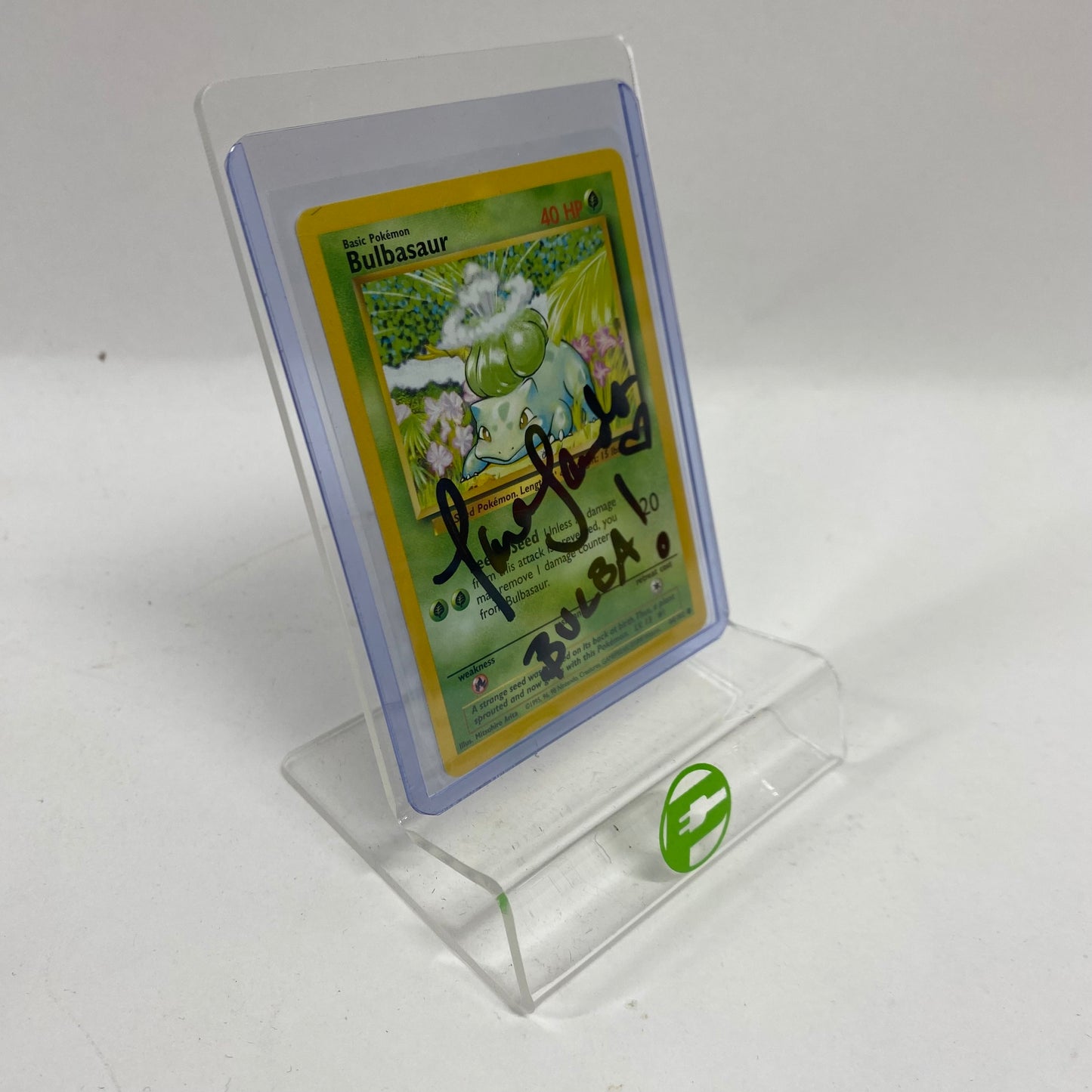 Pokémon TCG Base Set Bulbasaur (Signed by Tara Sands) 44/102 English