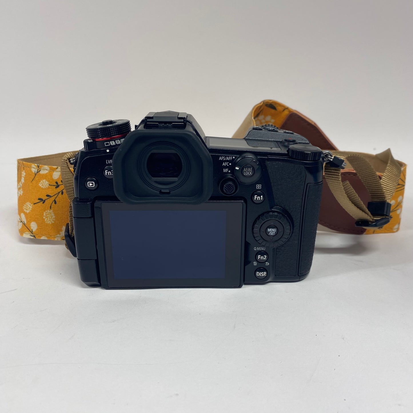 Panasonic DC-G9 DC-G9KBODY 20.3MP Mirrorless Camera 124 Shutter Count