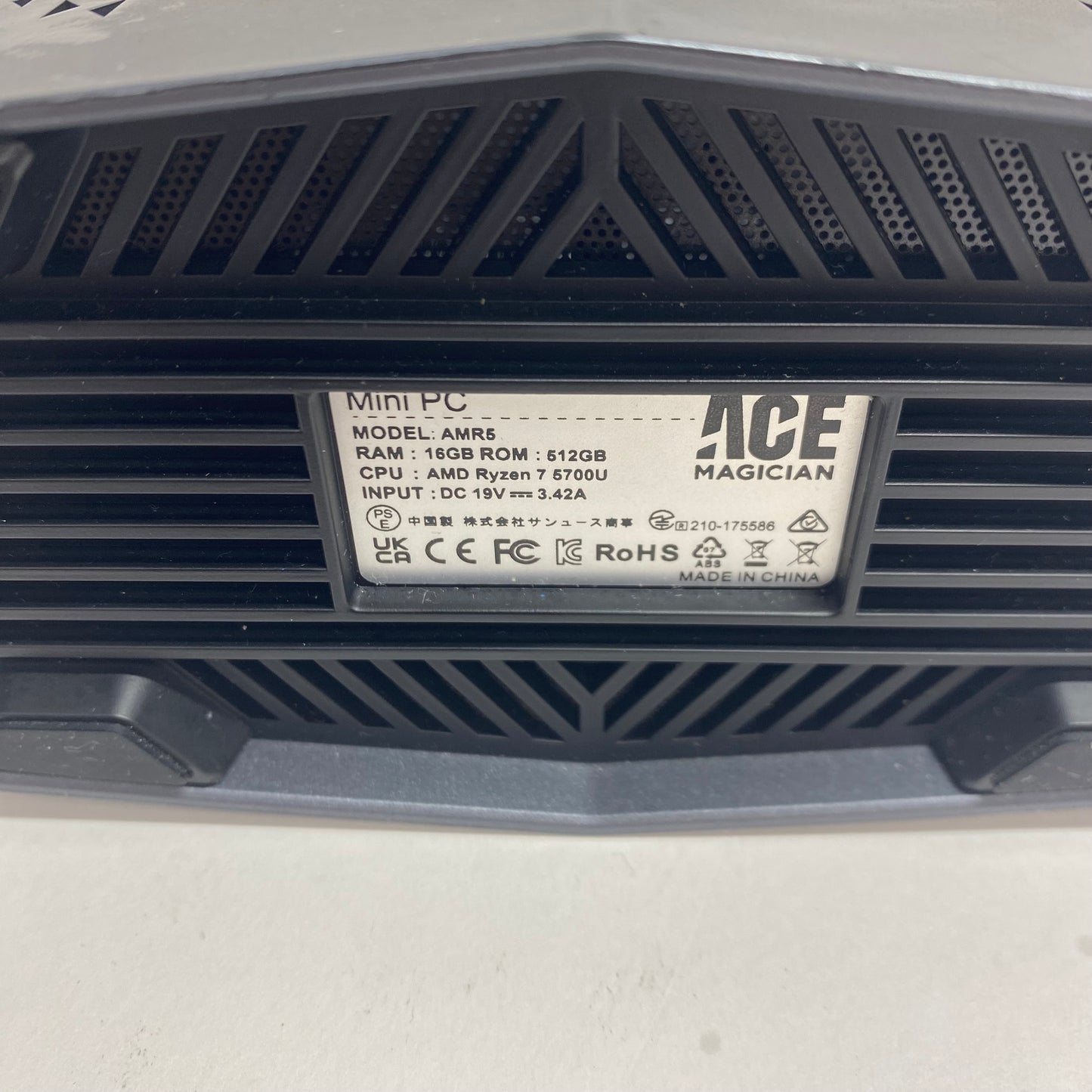 ACEMAGIC AMR5 AMR5 AMD Ryzen 7 5700U 1.80GHz 8GB RAM 512GB SSD AMD Radeon