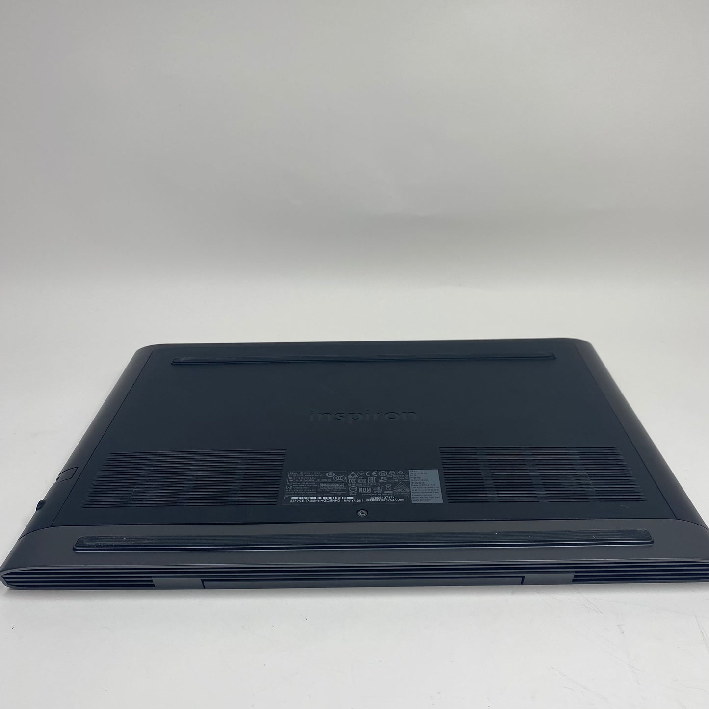 Broken Dell Inspiron 7577 15.6" i5 2.5GHz 24GB RAM 256GB GeForce GTX 1060 *READ*