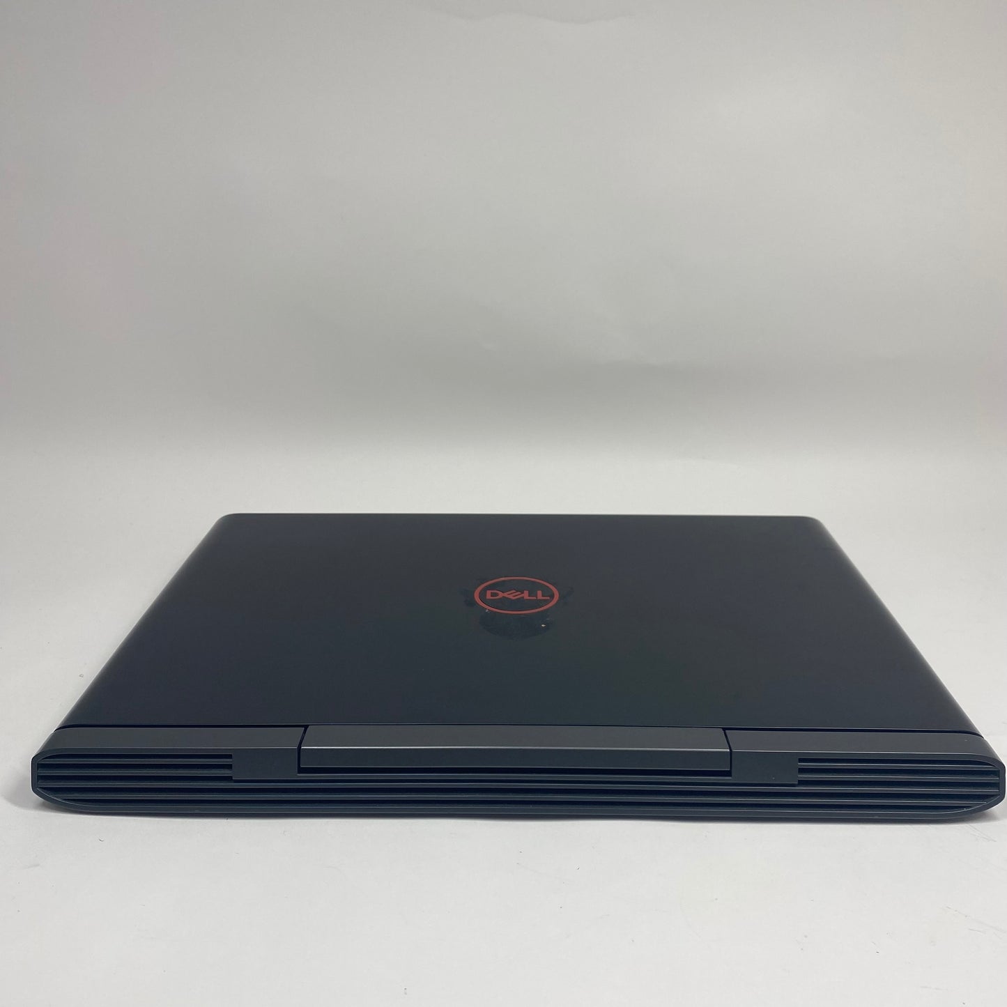 Broken Dell Inspiron 7577 15.6" i5 2.5GHz 24GB RAM 256GB GeForce GTX 1060 *READ*