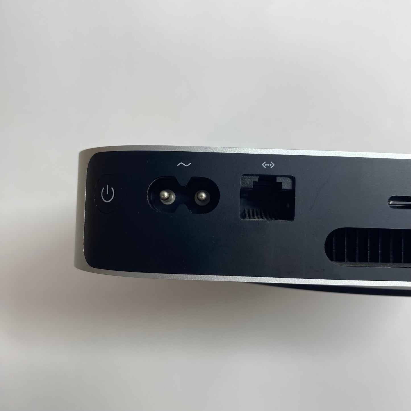 2020 Apple Mac Mini M1 3.2GHz 8GB RAM 256GB SSD Silver A2348