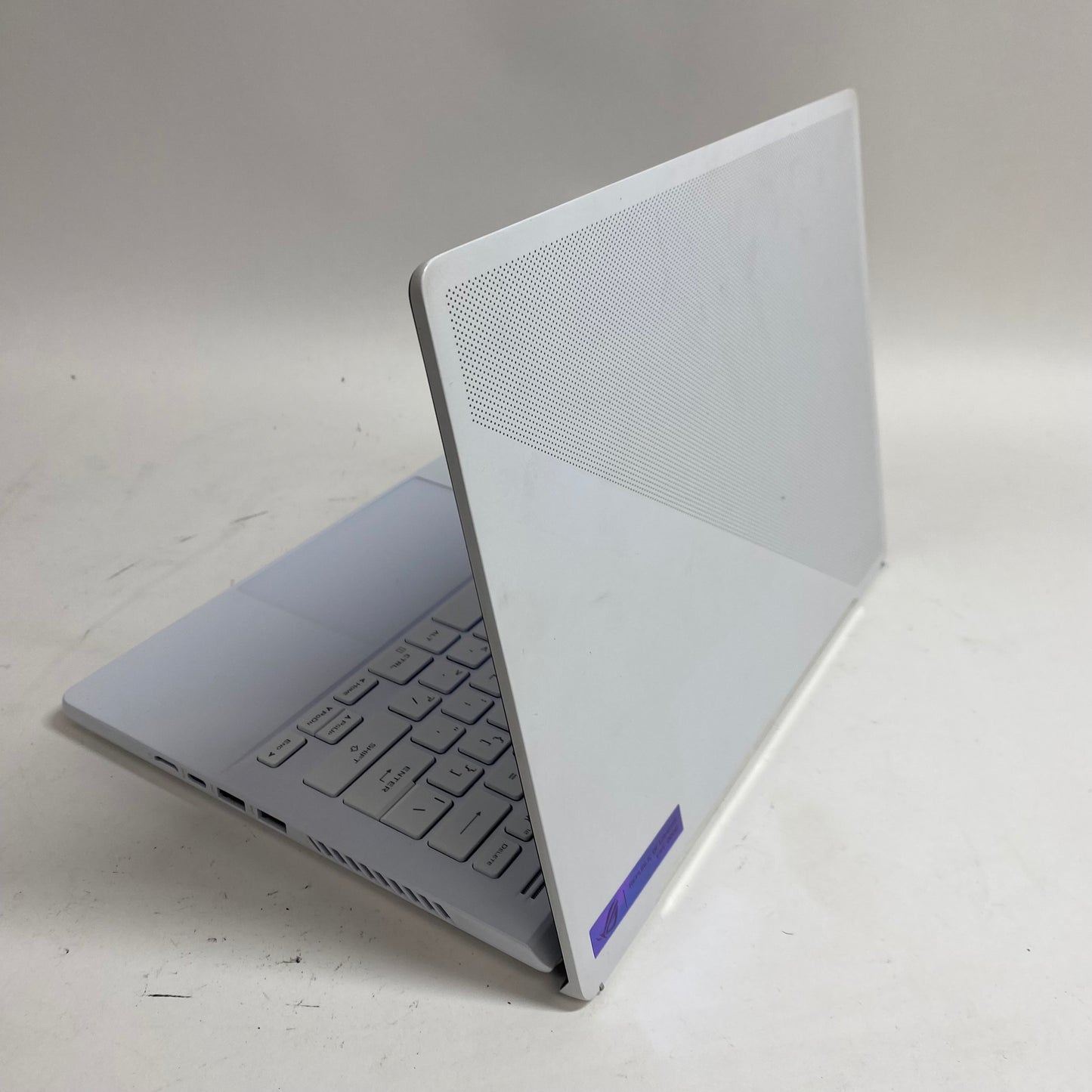 Asus ROG Zephyrus G14 GA402R Ryzen 9 6900HS 16GB RAM 1TB SSD Radeon RX 6700S