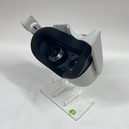 Oculus Quest 2 128GB VR System KW49CM