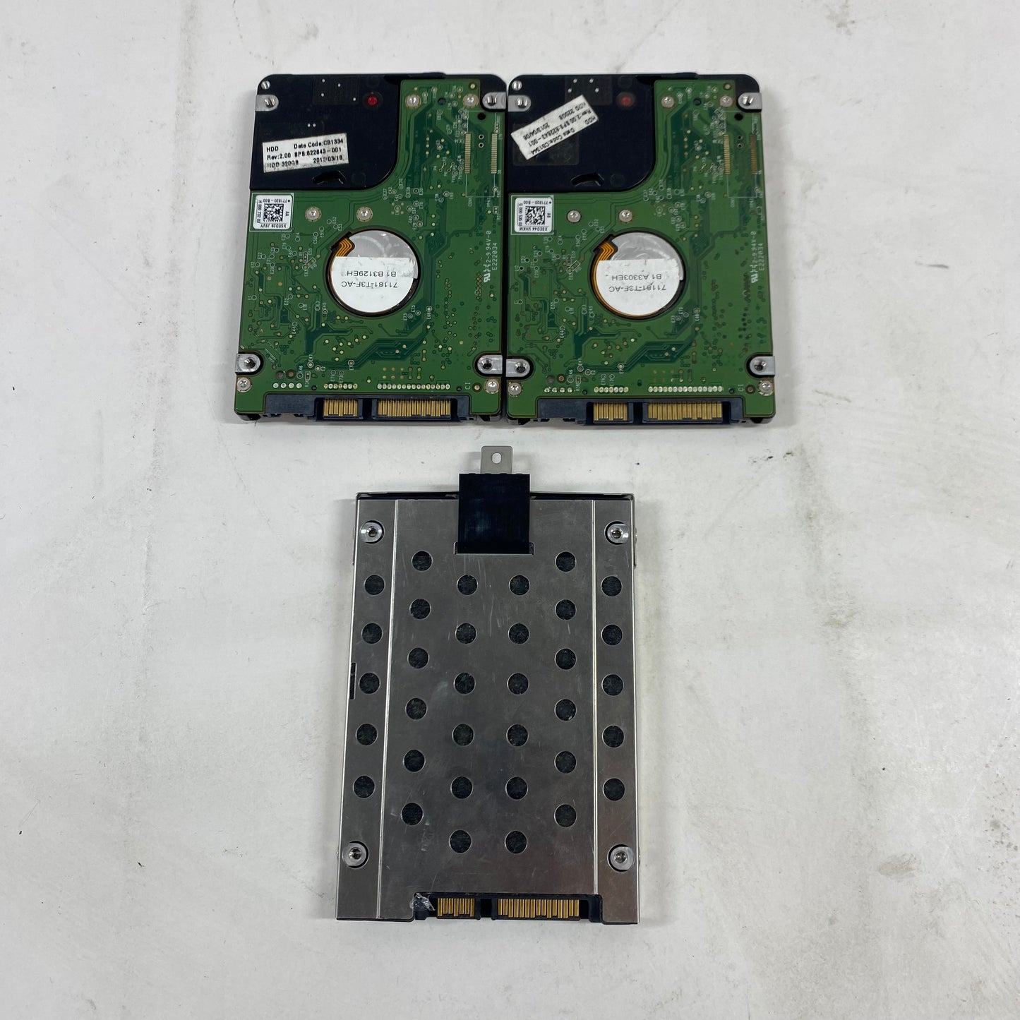 Lot of 3 Western Digital 2.5" WDBlue 320GB SATA III 6Gbps HDD WD3200BPVT-60JJ5T0