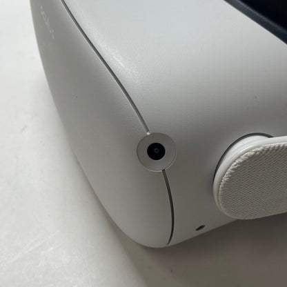 Oculus Quest 2 Stand-Alone VR Headset KW49CM