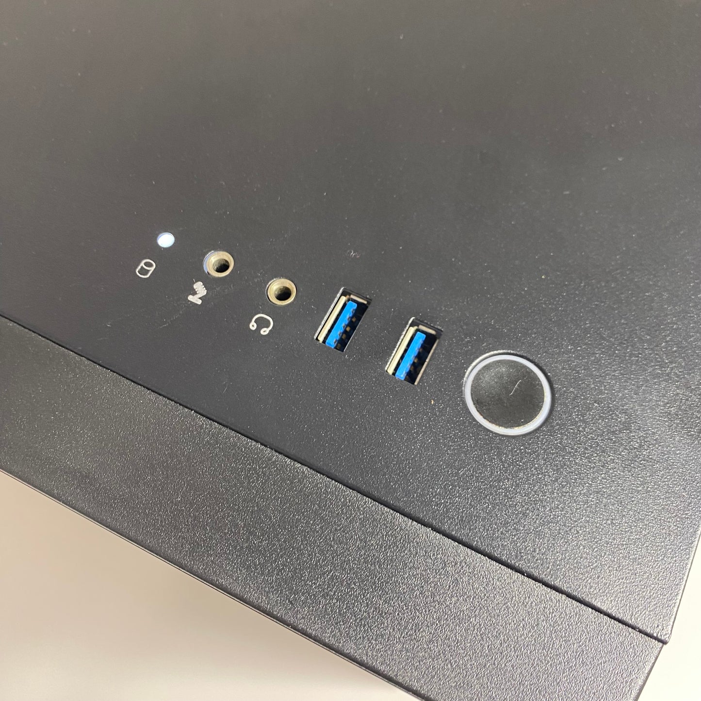 iBuyPower Custom PC i9-10900kf 3.70GHz 32GB RAM 1TB SSDNvidiaGeForceRTX2080Super