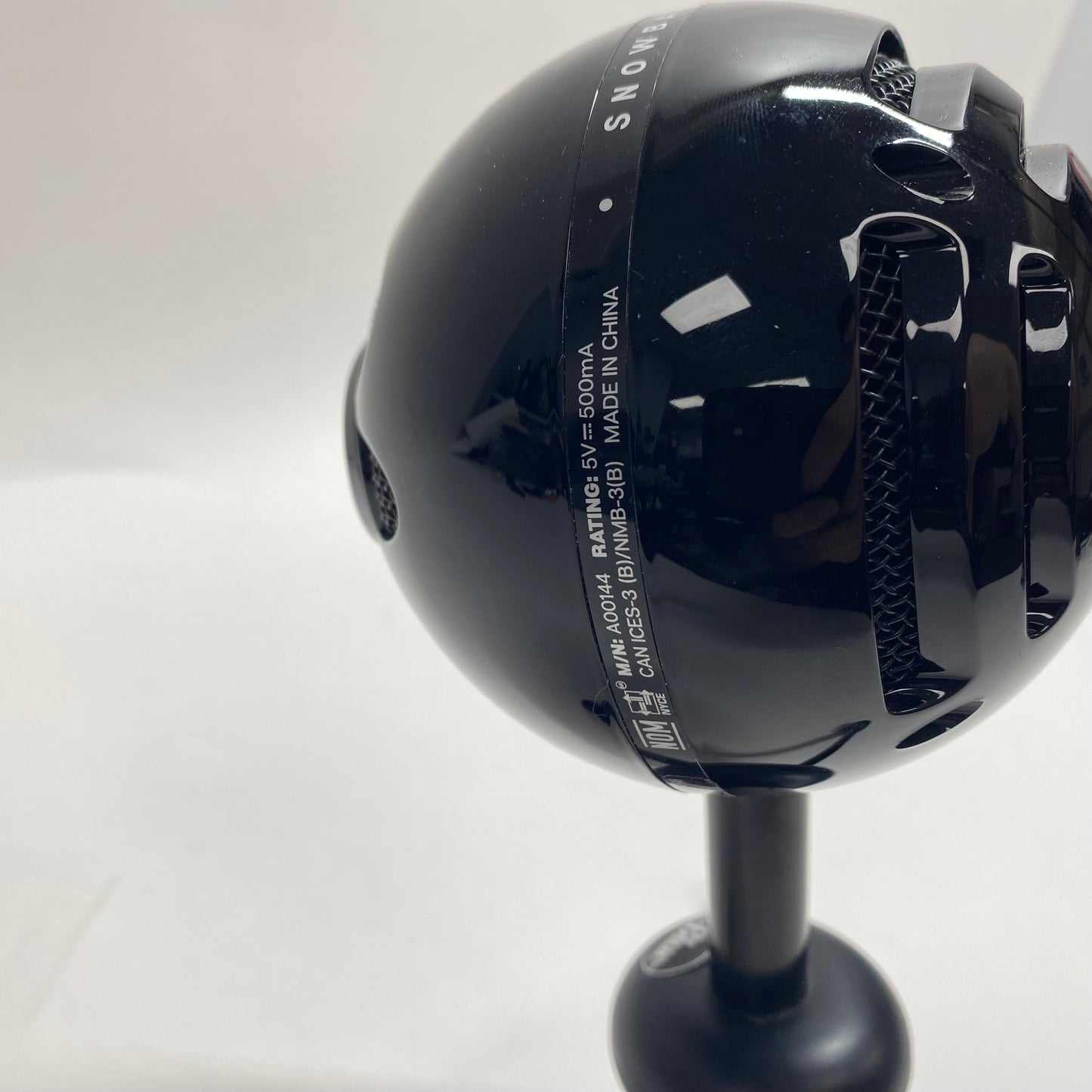 Blue Yeti Snowball Black Microphone A00144