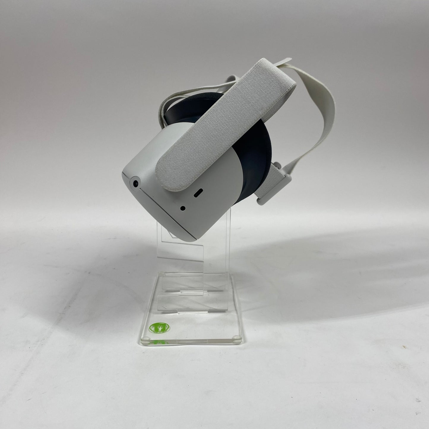 Oculus Quest 2 128GB VR System KW49CM