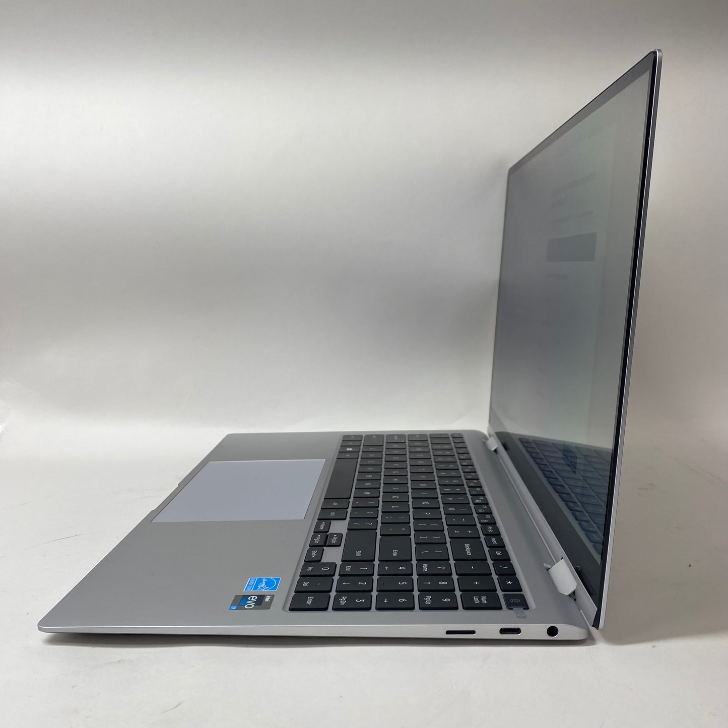 Samsung Galaxy Book2 Pro 360 NP950QED 16" i7-1260P 2.1GHz 16GB RAM 1TB SSD