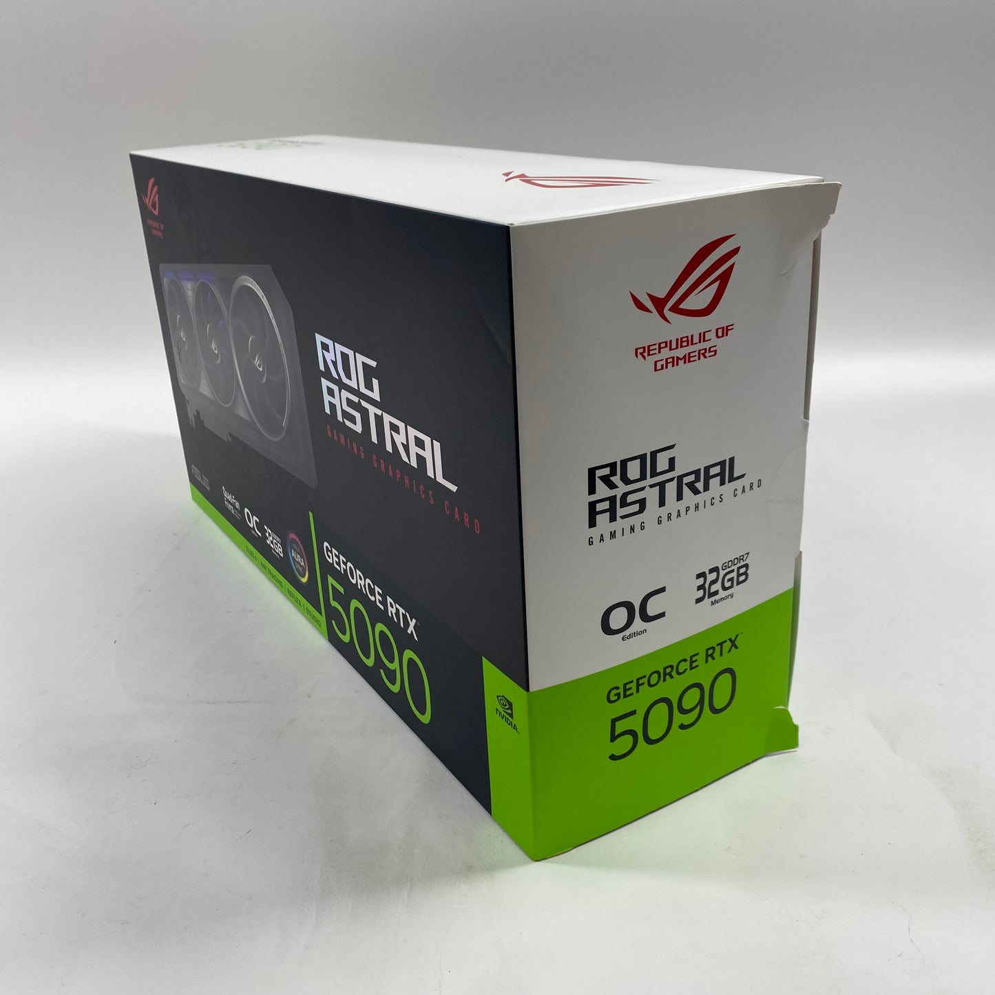 New ASUS ROG Astral RTX 5090 32GB GDDR7 Graphics ROG-ASTRAL-RTX5090-O32G-GAMING