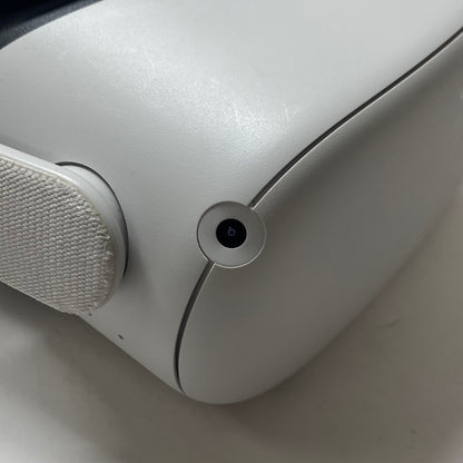 Oculus Quest 2 Stand-Alone VR Headset KW49CM