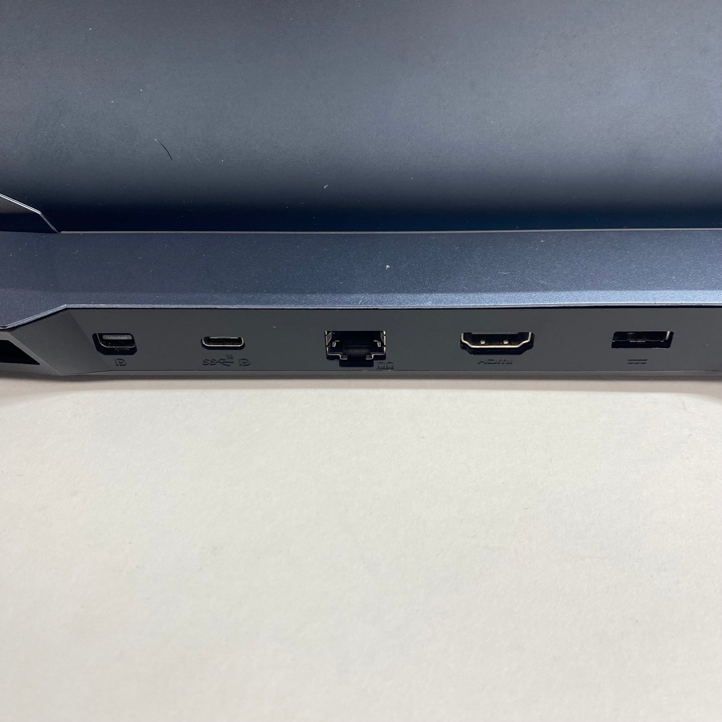 MSI Raider GE66 MS-1541 15.6" i7-10750H 2.6GHz 16GB RAM 1TB SSD GeForce RTX 2070