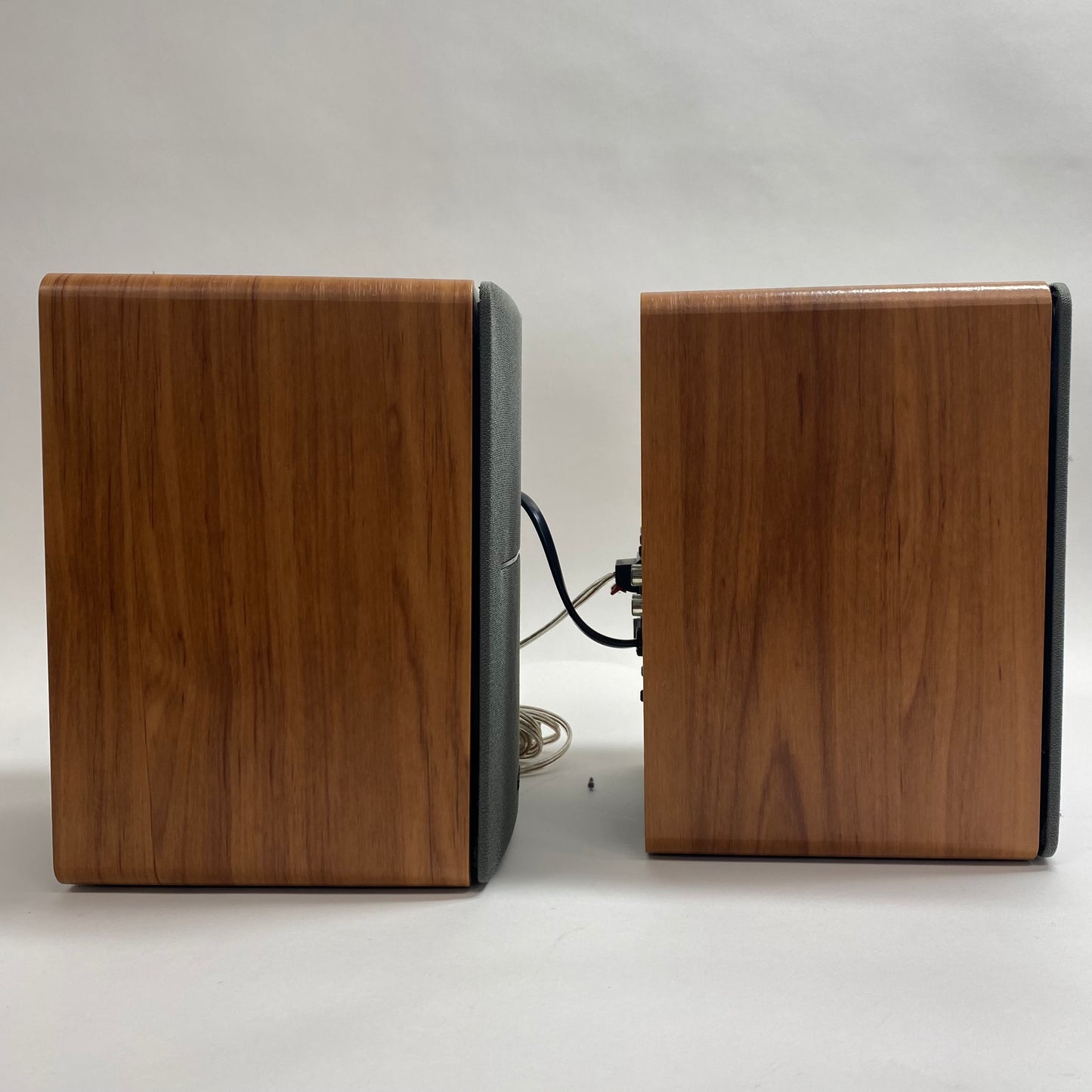 Edifier Powered Bookshelf Powered Bookshelf Speakers Brown R1280T