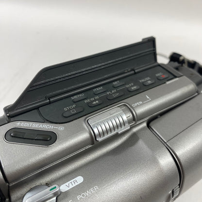 Sony Handycam Cassette Video Camcorder CCD-TR200