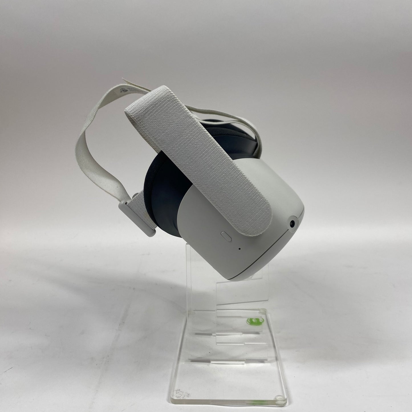 Oculus Quest 2 128GB VR System KW49CM