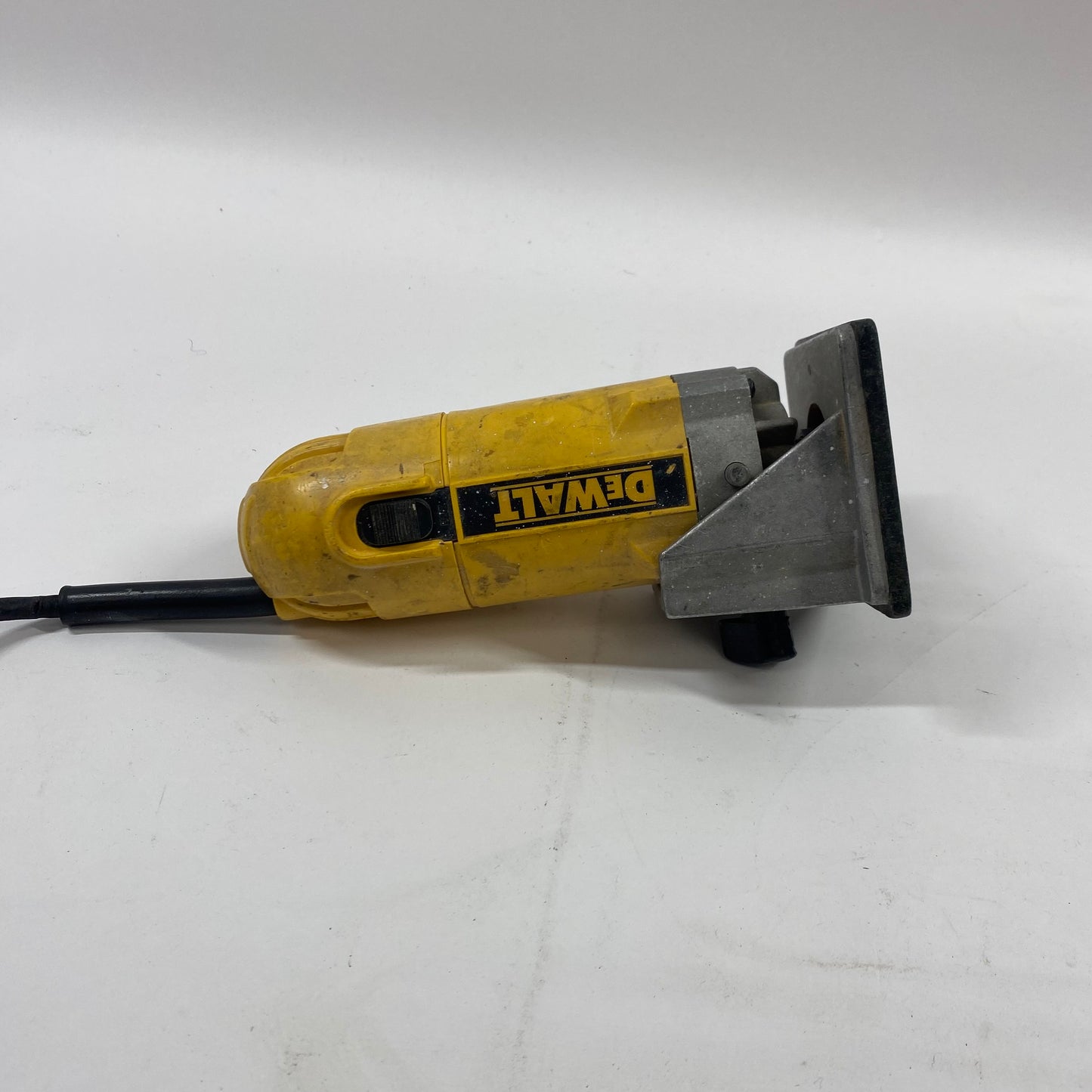 DeWalt D26670 127V Cordless Compact Router