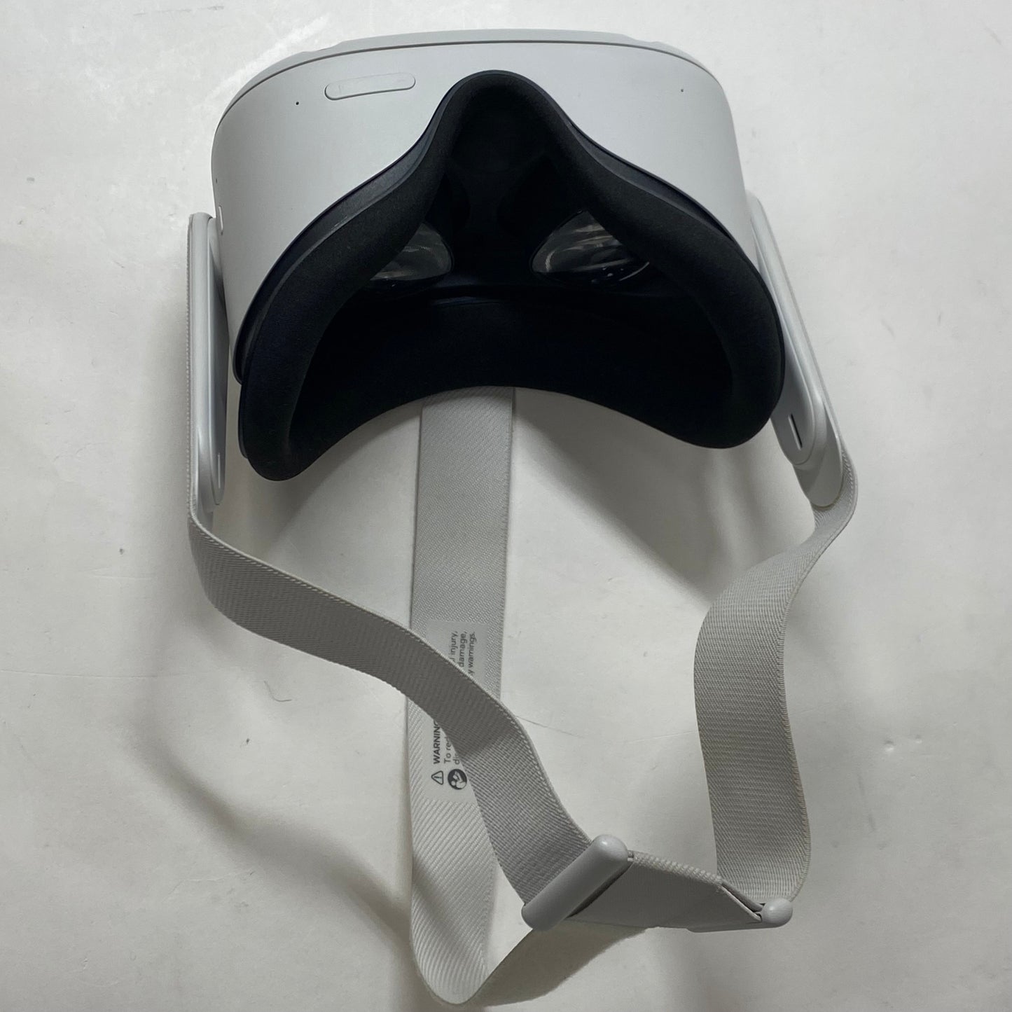 Oculus Quest 2 Stand-Alone VR Headset KW49CM