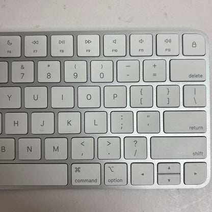 Apple Magic Keyboard White