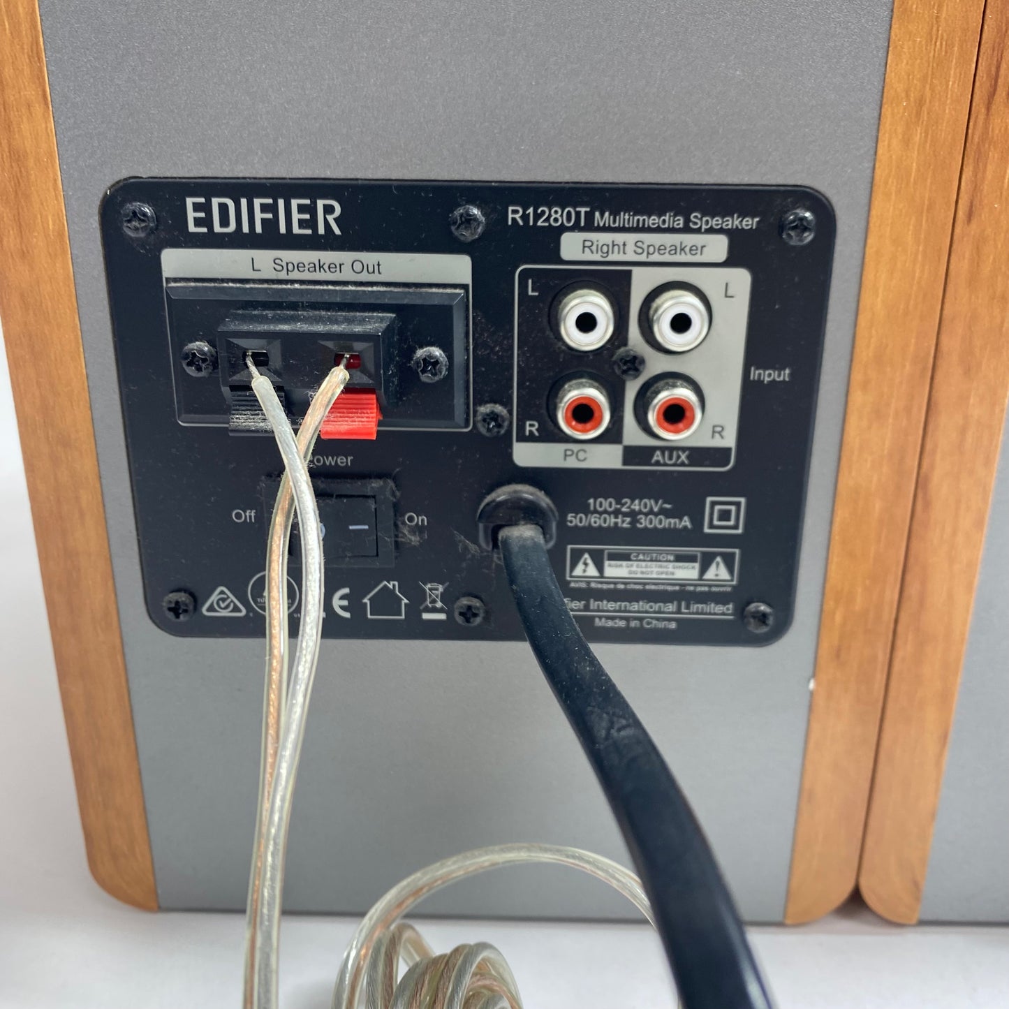 Edifier Powered Bookshelf Powered Bookshelf Speakers Brown R1280T