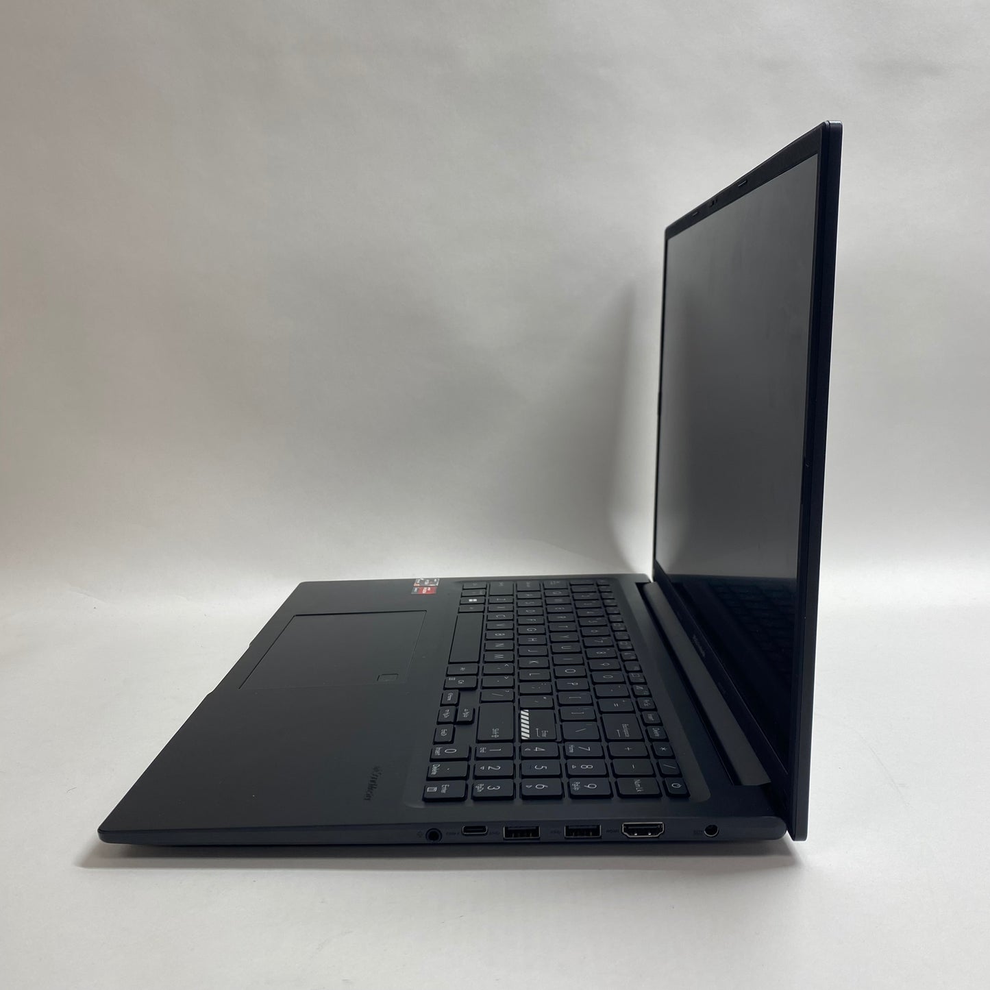 Asus Vivobook 16 M1605Y 16" Ryzen 7 7730U 2.0GHz 8GB RAM 1TB SSD