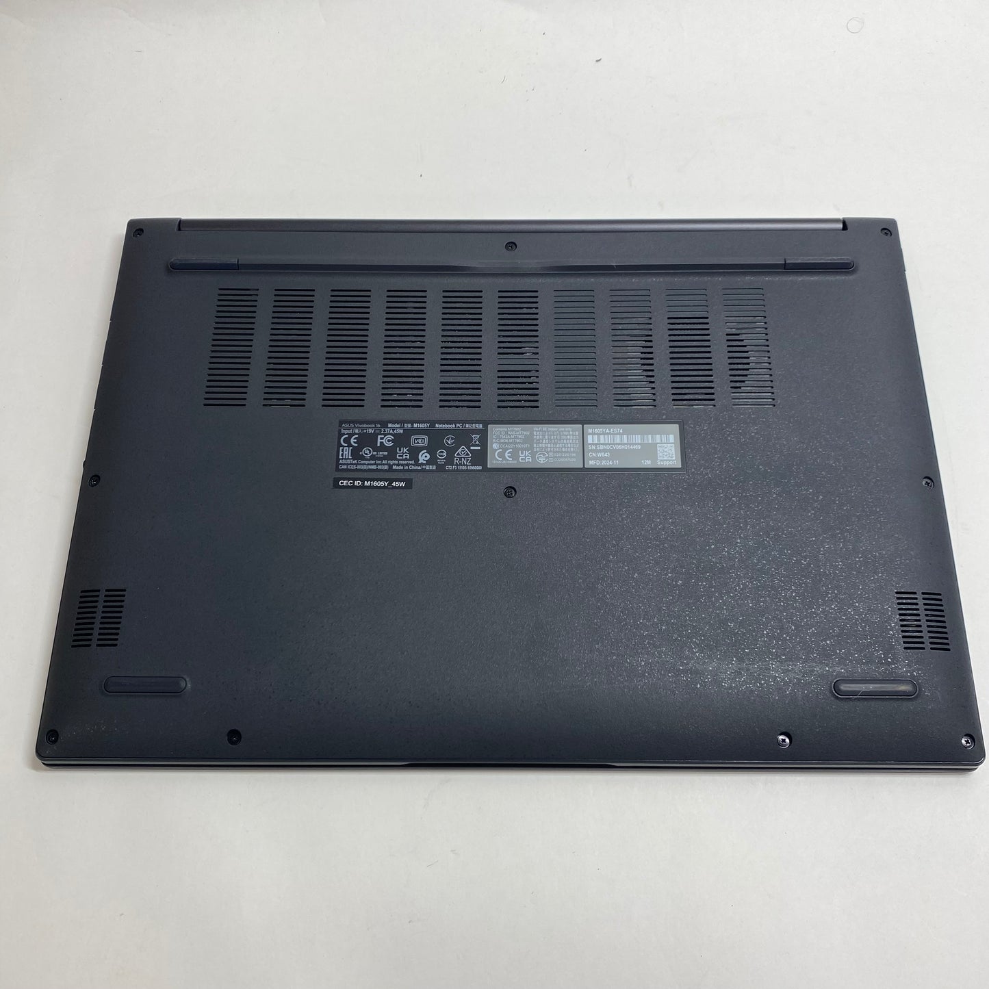 Asus Vivobook 16 M1605Y 16" Ryzen 7 7730U 2.0GHz 8GB RAM 1TB SSD