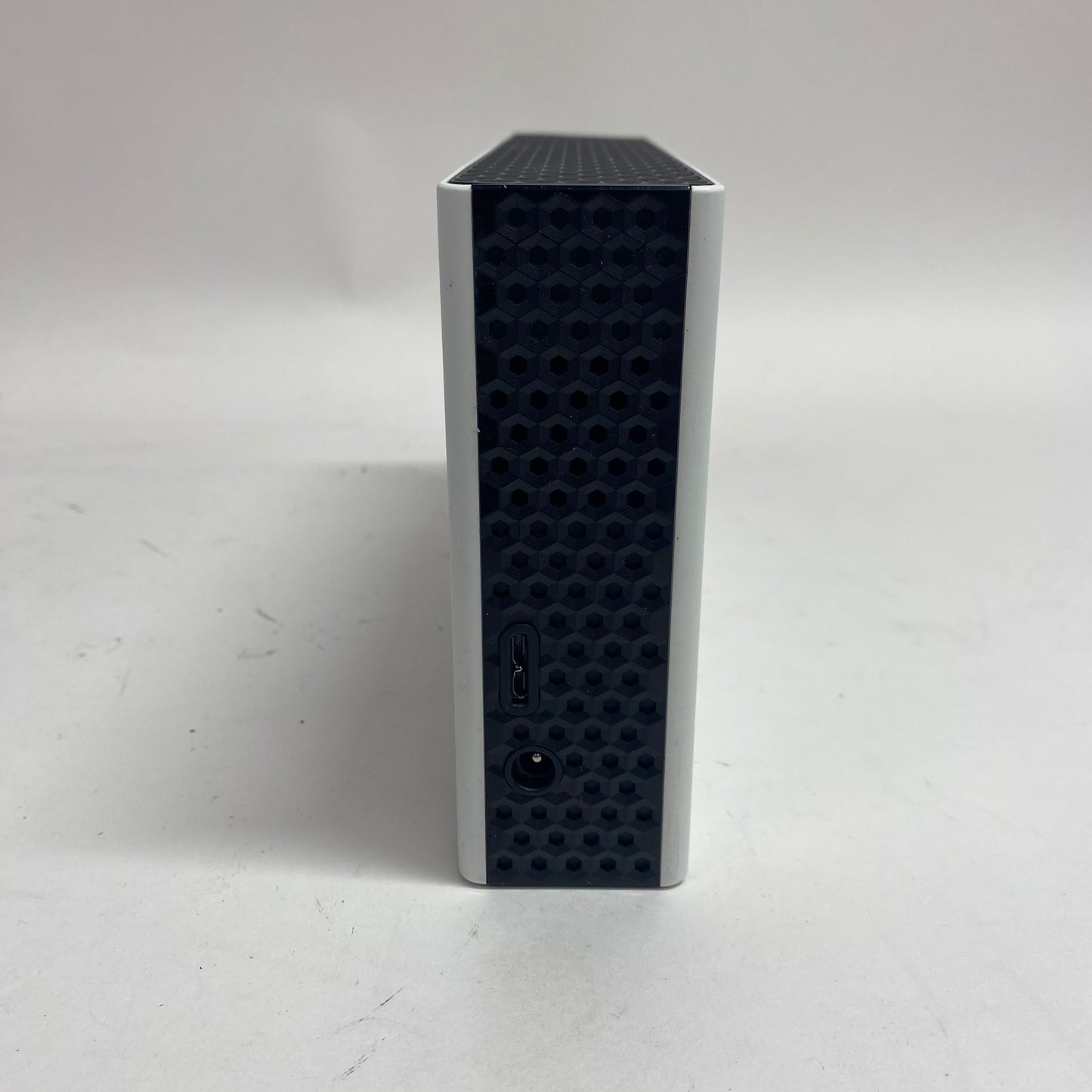 Seagate Portable SRD0PV1 8TB USB-B to USB-A SSD SRD0PV1